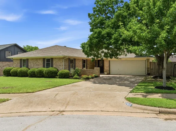 2915 Post Oak Ct, Bedford, TX 76021