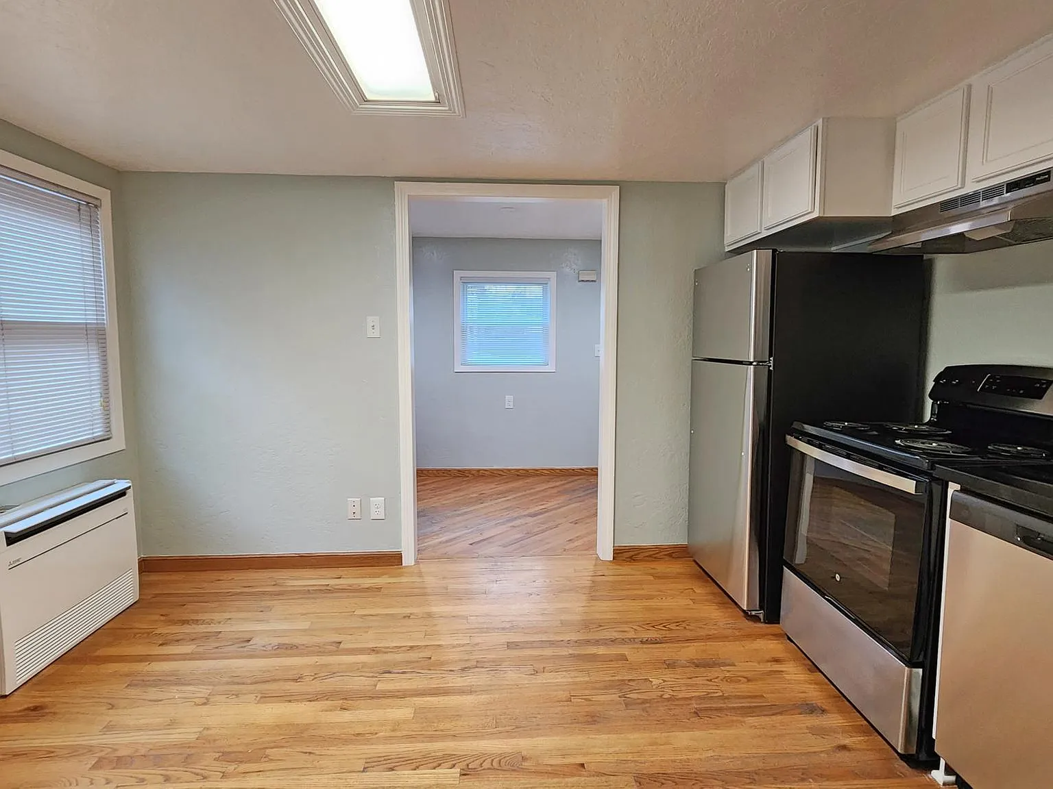 1 bed, 500 sqft, $1,495 — Photo 2