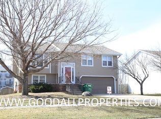 140 3rd St, Waukee, IA 50263