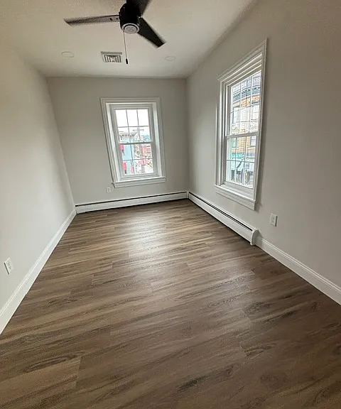 272 Locust St #3 — Photo 5