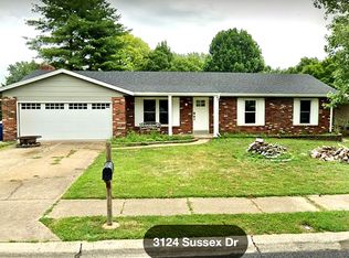 3124 Sussex Dr, Saint Charles, MO 63301