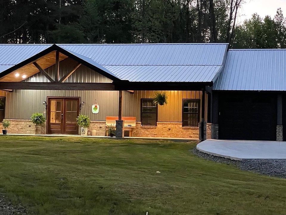 1st image of 479 Bear Creek Trl
