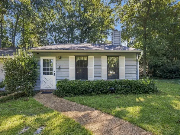 226 Parkbrook Cir, Tallahassee, FL 32301