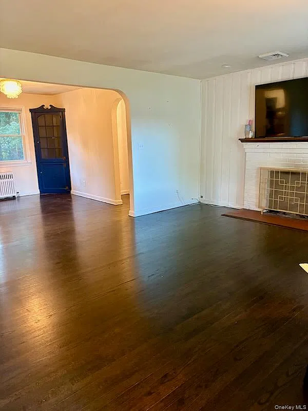 2 bed, 1.0 bath, 1600 sqft, $3,900 — Photo 3
