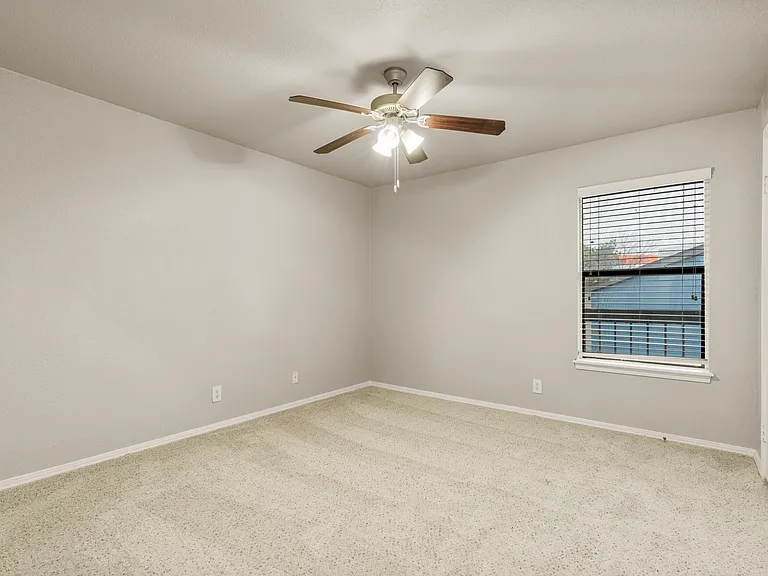 Waterside Apartments Tulsa — Photo 11