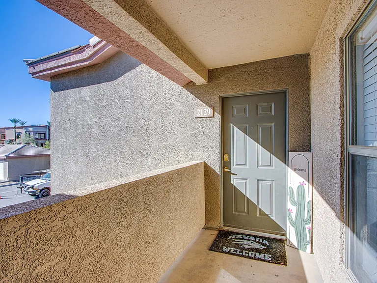 Badura Ave — Photo 26