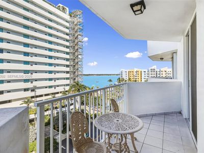 7933 West Dr APT 819, North Bay Village, FL, 33141
