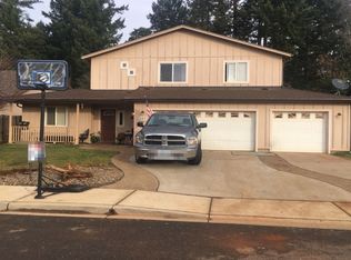 291 Merlot Dr, Cave Junction, OR 97523