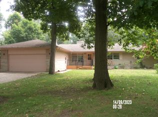 6061 Derbyshire Rd, Indianapolis, IN 46227