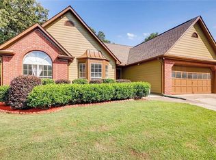 4700 Sterling Oaks Ct, Lilburn, GA 30047