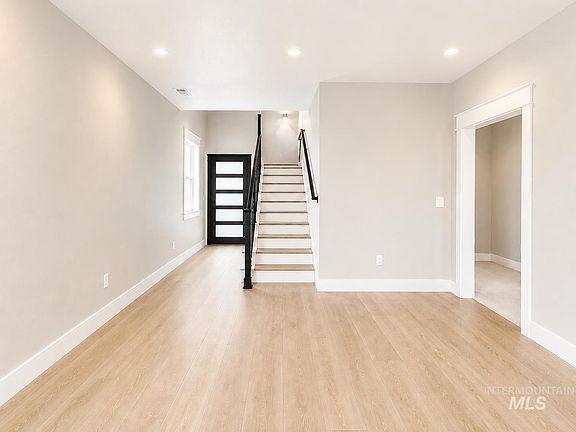 2nd image of 11674 W Endsley Ln