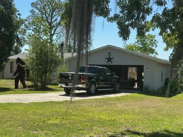 14768 NE 86th Ln, Silver Springs, FL 34488