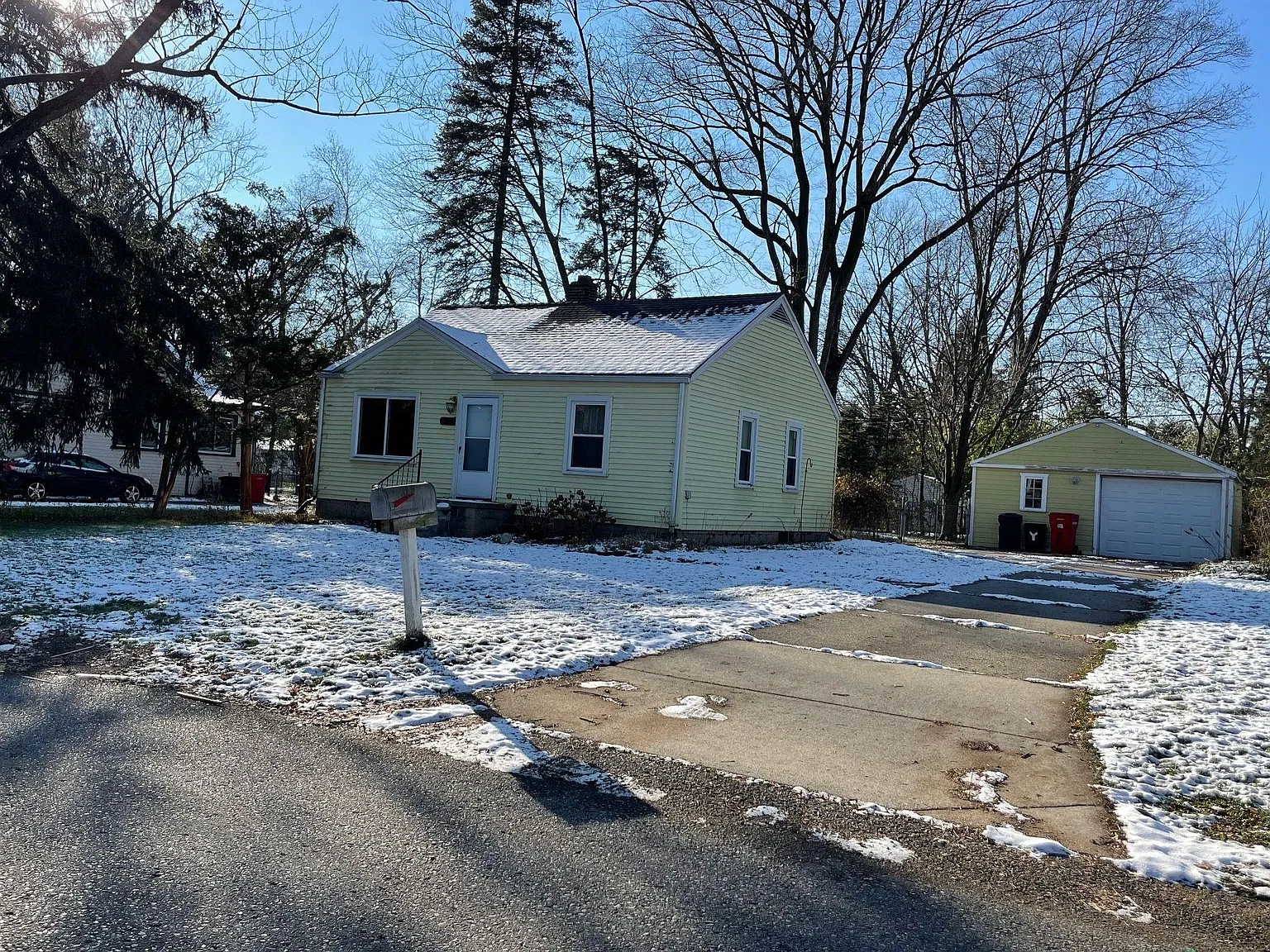 2 bed, 1.0 bath, 753 sqft, $1,450 — Photo 1