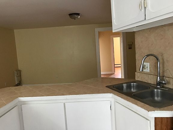 4th image of 318 Hoboken Ave #1