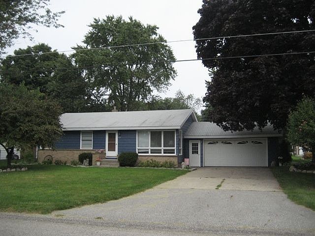 1st image of 1025 Cypress Dr