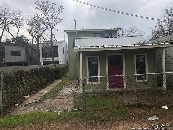 4th image of 321 Lavaca St