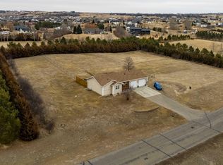 4395 Pinewood Loop, Bismarck, ND 58504