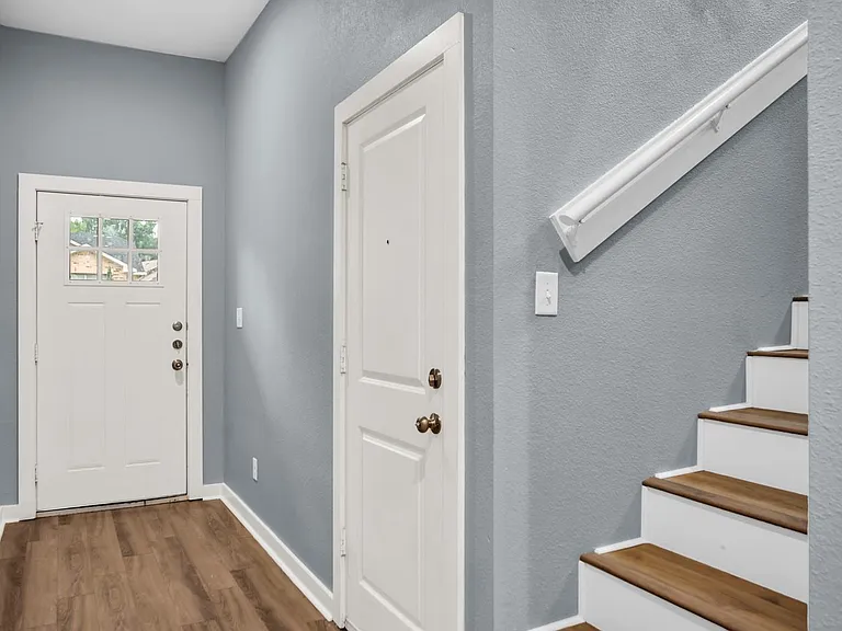 200 Pecan Hollow St — Photo 5