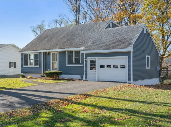 118 Wilson Dr, East Syracuse, NY 13057