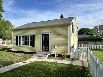 7232 W Fairmount AVENUE, Milwaukee, WI, 53218