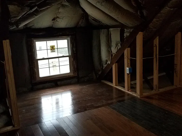 162 S Bridge St — Photo 18