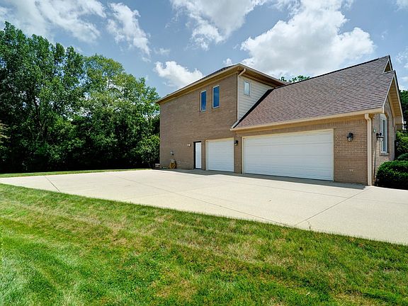 5th image of 6750 Perrier Ct