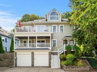 138 Mason Ter #1, Brookline, MA 02446