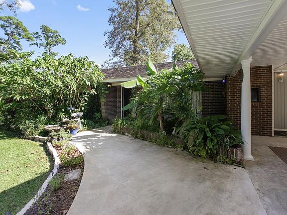3rd image of 106 Dubach Dr