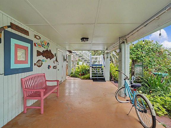 4th image of 531 Pompano St