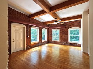 362 Granville Rd APT 100, Westfield, MA 01085
