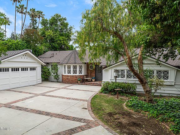 3rd image of 20550 De Forest St