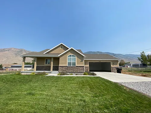 7962 Mountain View Rd Photo 1