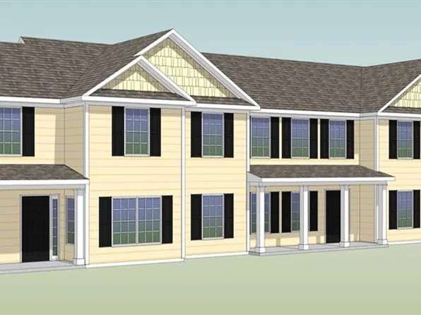 205 Patriots Village Ct, West Point, VA 23181