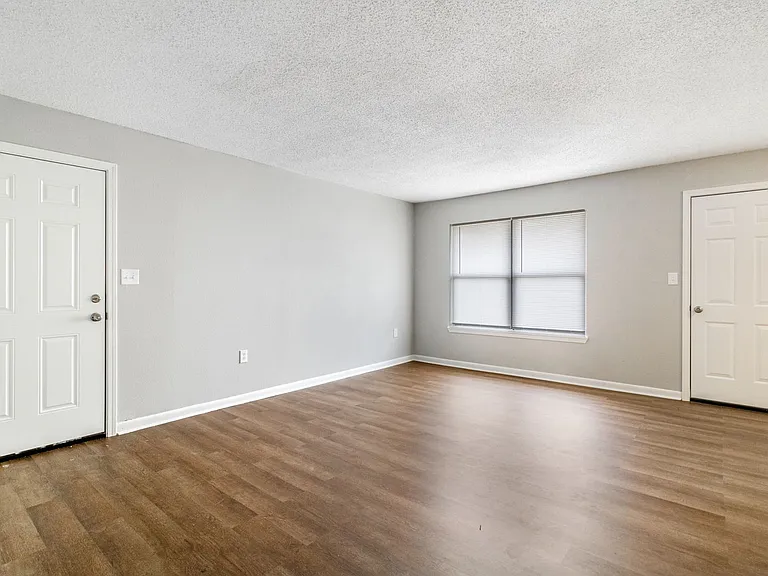 County View Apartments — Photo 13