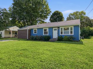 825 Spencer Ave, Gallatin, TN 37066