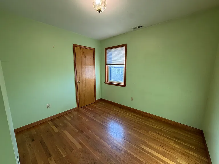 50 Lincoln Ave #1-A — Photo 12