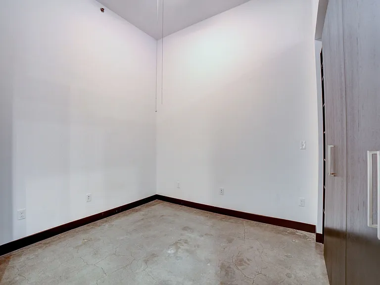 Vandever Lofts — Photo 52