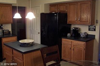 3rd image of 7913 Westbury Manor Dr