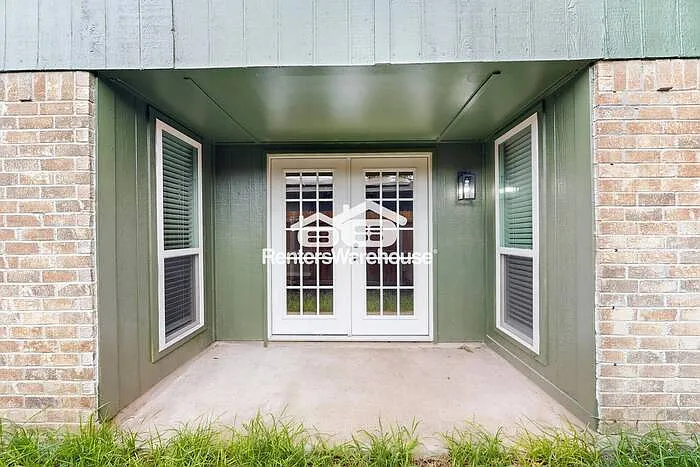 1207 Creekwood Ct — Photo 37