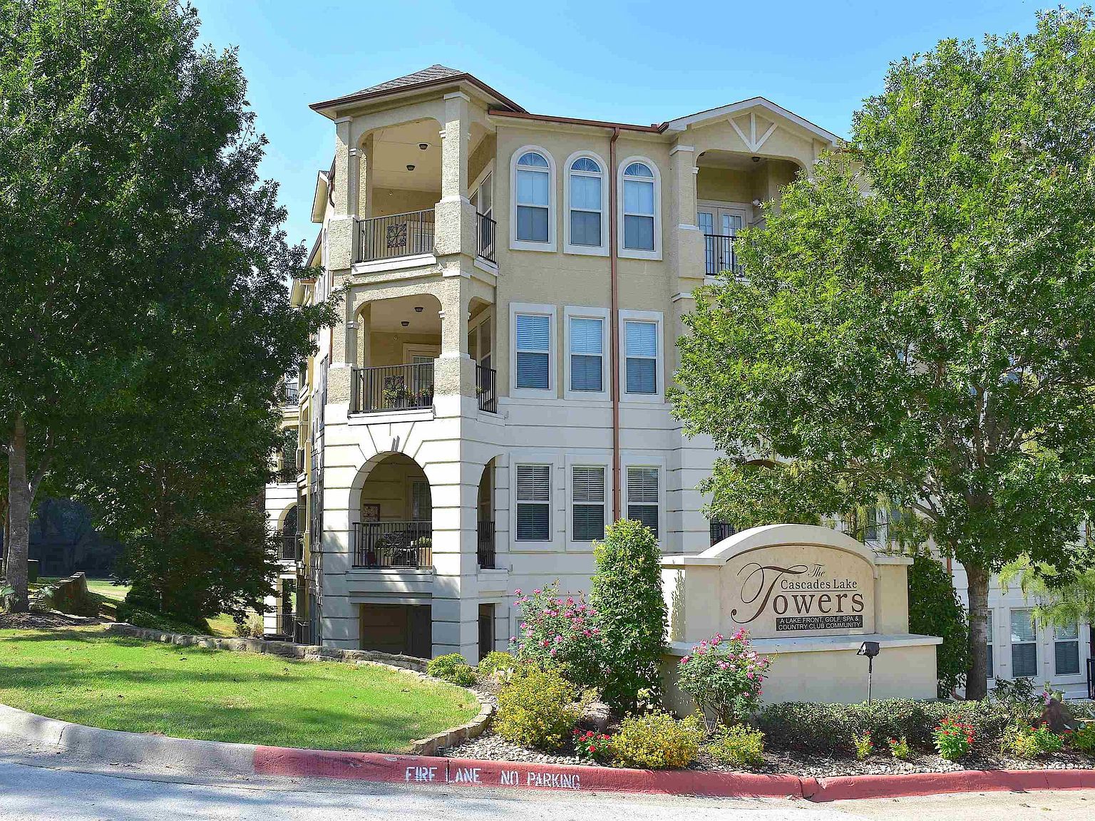 3363 Cascades Blvd APT 202