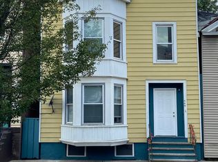 449 3rd St, Troy, NY 12180