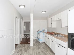 3225 E 8th St APT 2E, Kansas City, MO 64124