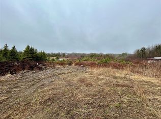 10 Kingston Rd, Grand Falls Windsor, NL A2B1E4