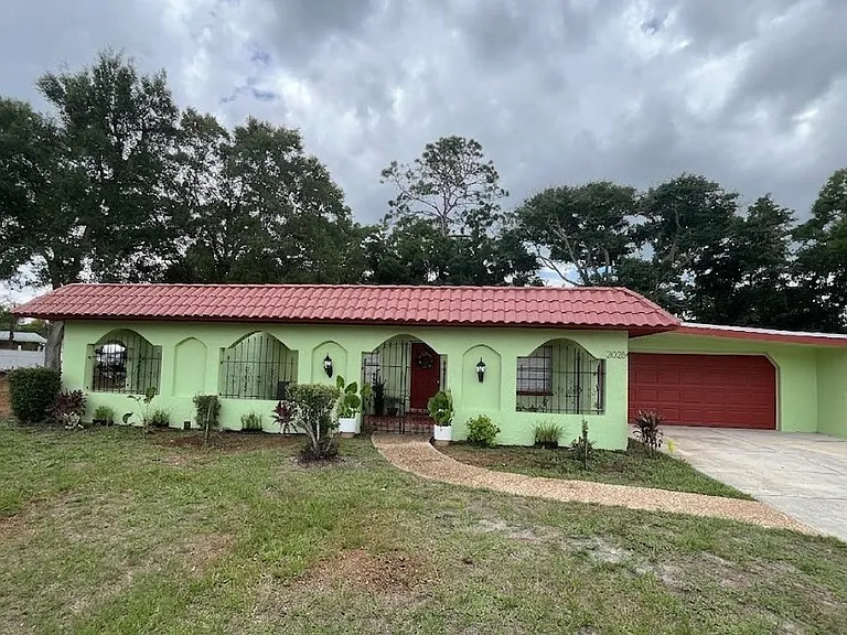2020 Hallmark Ct — Photo 1