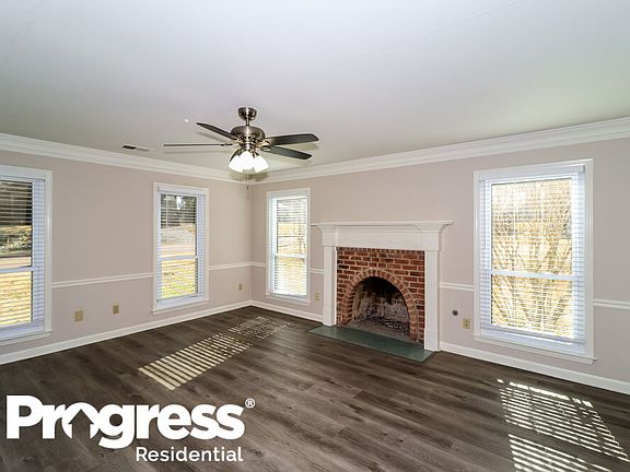 5th image of 8102 Kerry Dr