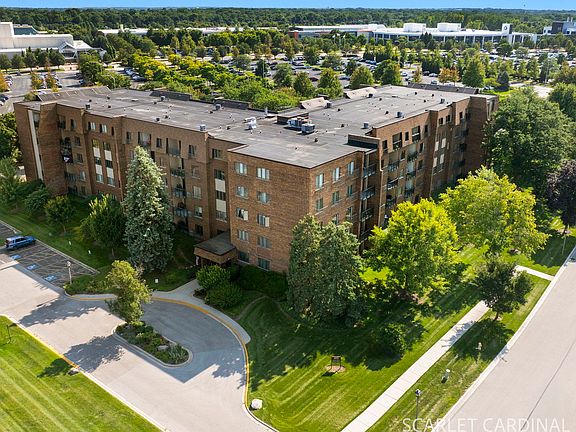 2nd image of 453 Raintree Dr Unit 4D