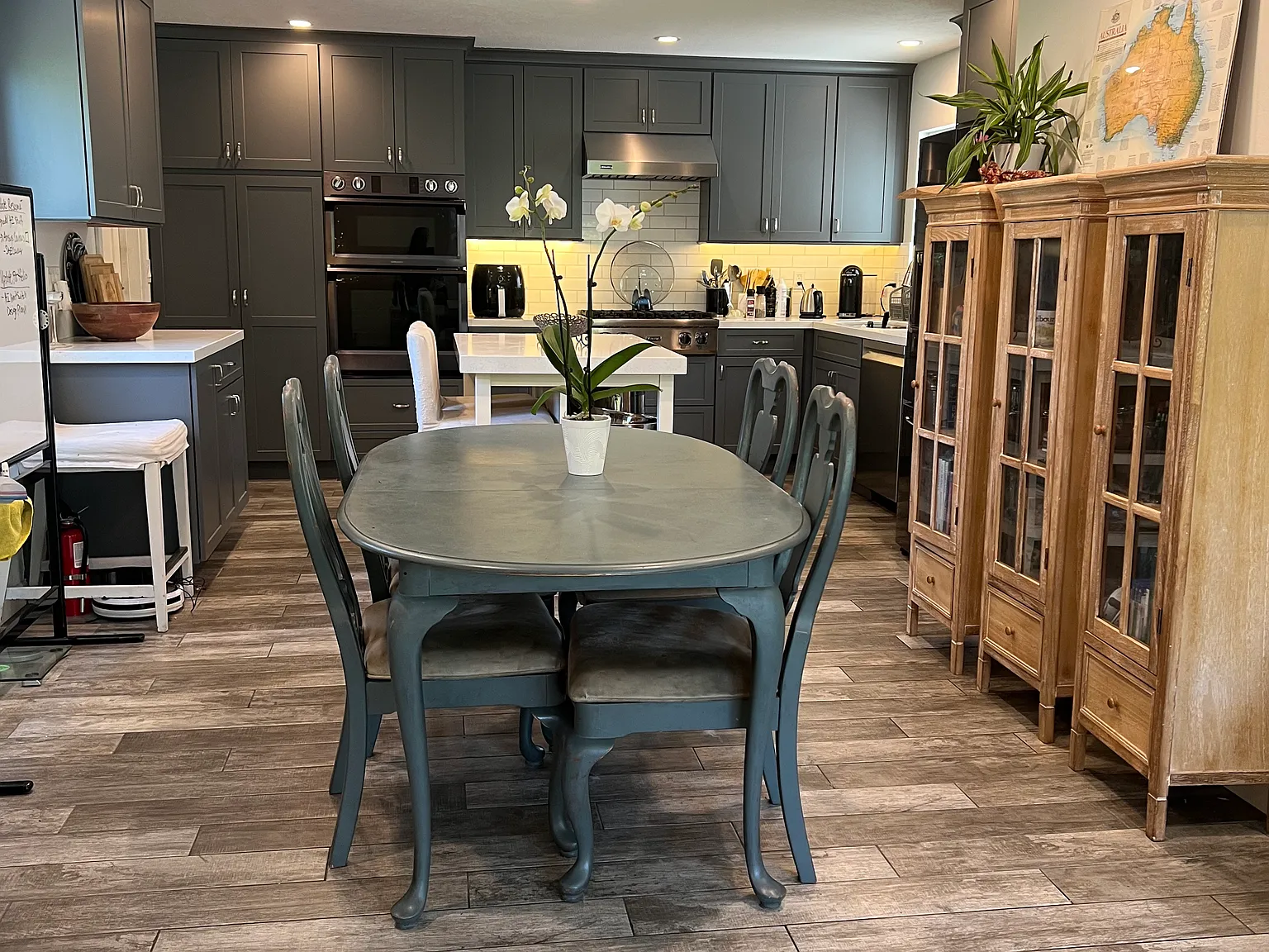 1194 Bismark Way — Photo 3