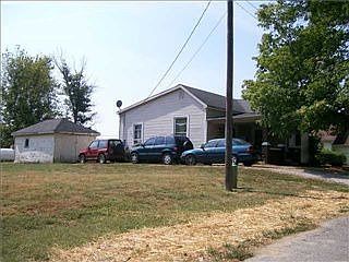2nd image of 103 Smith St