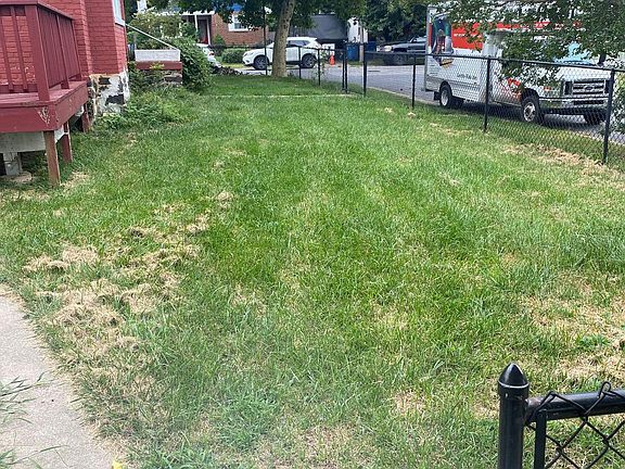 4th image of 209 Matthes Ave