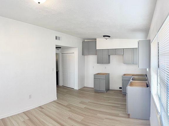 2nd image of 318 Woodland Ave